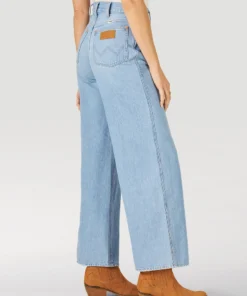 Wrangler Worldwide 661 High Rise Wide Leg Jean