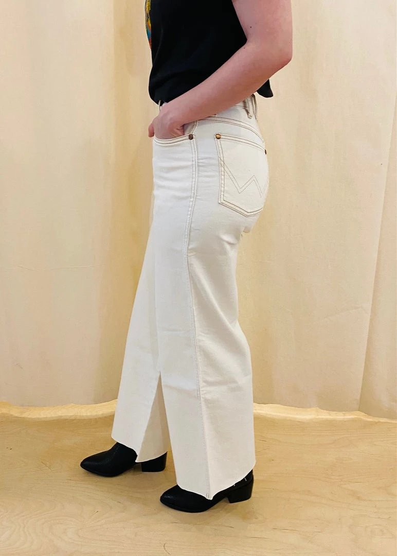 Wrangler Worldwide 662 Crop Jean Cottonwood 10 Wrangler Worldwide 662 Crop Jean Cottonwood