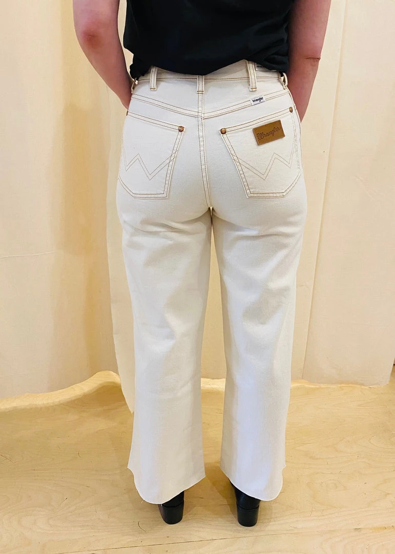 Wrangler Worldwide 662 Crop Jean Cottonwood 6 Wrangler Worldwide 662 Crop Jean Cottonwood