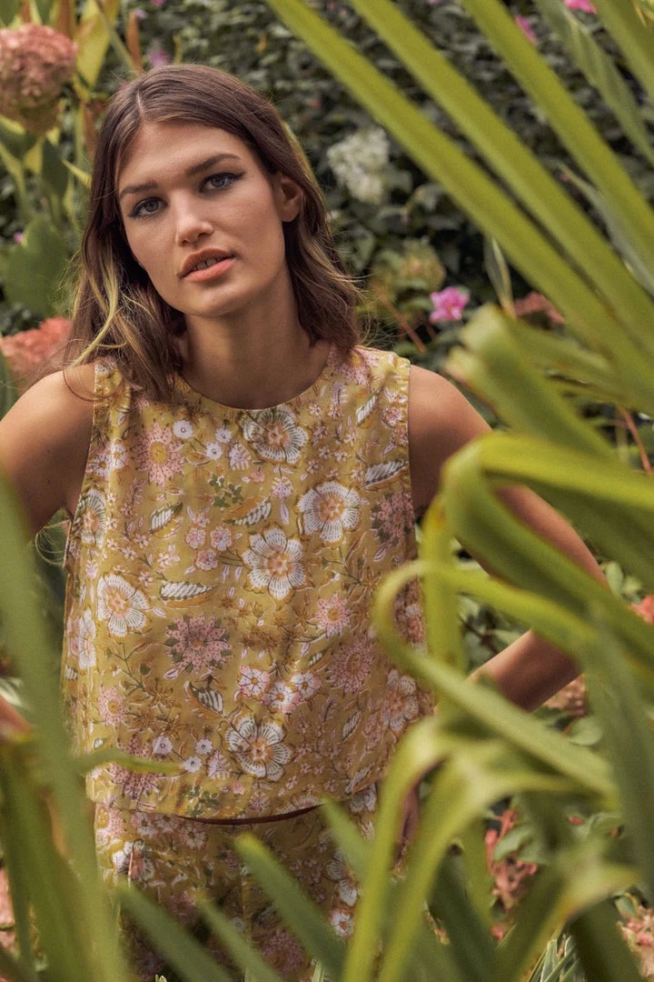 Maelu Designs New Arrivals Maelu Harlowe Crop Top 3 Maelu Designs New Arrivals Maelu Harlowe Crop Top