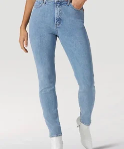 Wrangler High Rise Skinny Jean