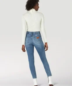Women's Wrangler Whimsy 616 High Rise Slim Storm Blue