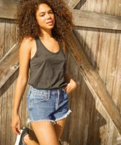 Wrangler Reworked Short Dark Stone Womens