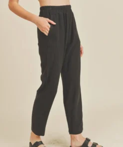 If She Loves New Arrivals Dreamland Linen Pants Black